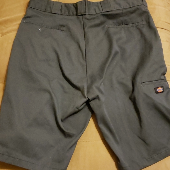 Dickies Shorts - Picture 2 of 2